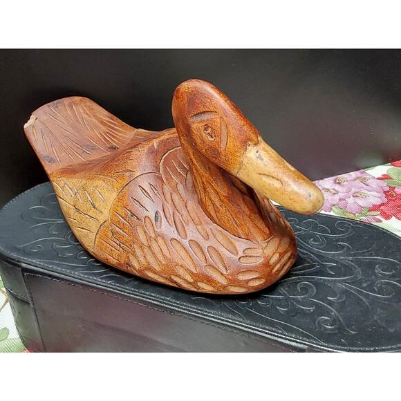 Mallard Duck Vintage Country item  Hand Carved Vintage one of a kind - Picture 1 of 5
